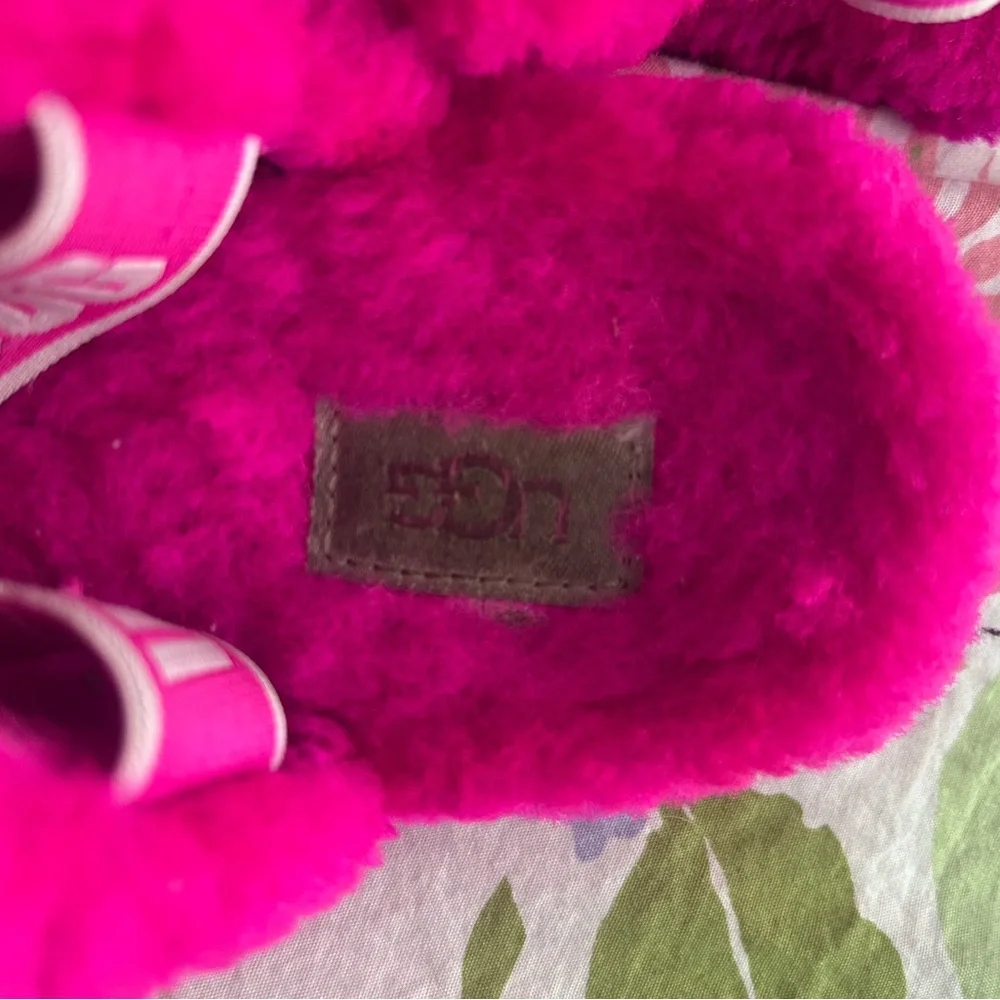 UGG Kids Bright Pink Fuzz Slide Slippers with Back Strap